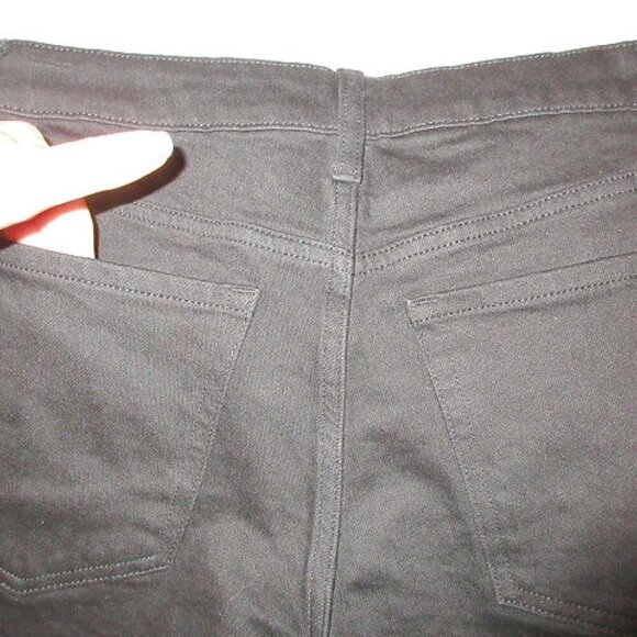 Old Navy Jean Shorts Womens Size 6 Black Denim Smoothing OG Straight Long NWT - Picture 9 of 10